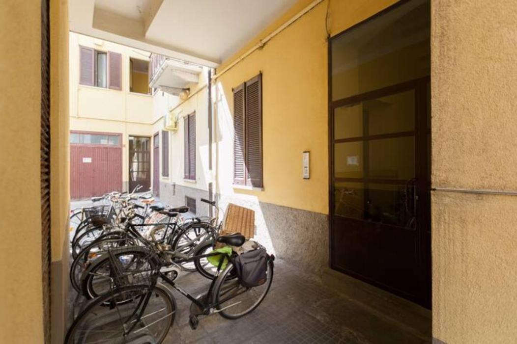Porta Ticinese Cozy Apartment con Balcone Milán Exterior foto